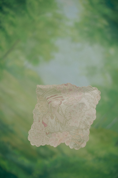 【ミュシャ】ハンカチ