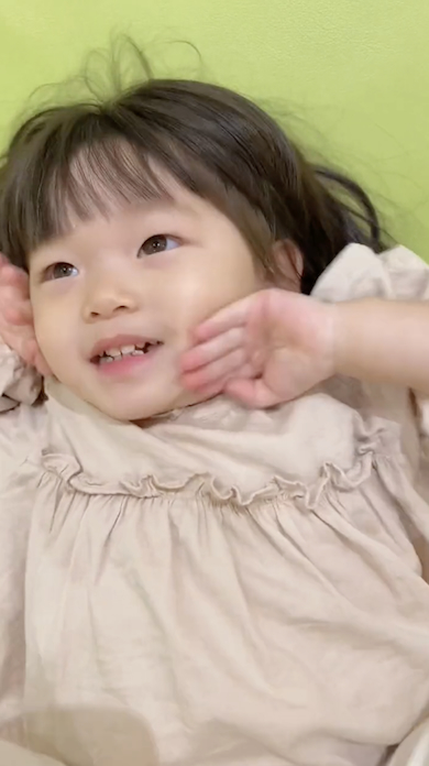 少し薄めの髪色