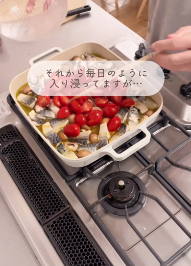 狭小住宅を気に入った様子のお友達