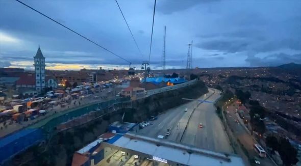 ボリビア　ロープウェイ　タイムラプス