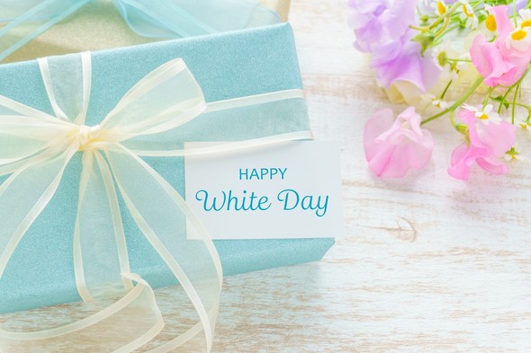 ホワイトデーの贈り物の画像