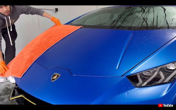 ランボルギーニ 洗車