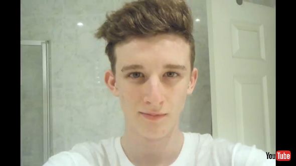 14歳 24歳 10年間 変化 動画 少年 青年 毎日撮影 自撮り