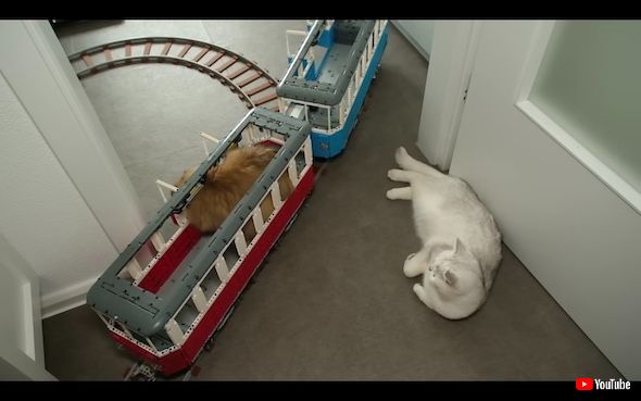 ネコ 列車 レゴ