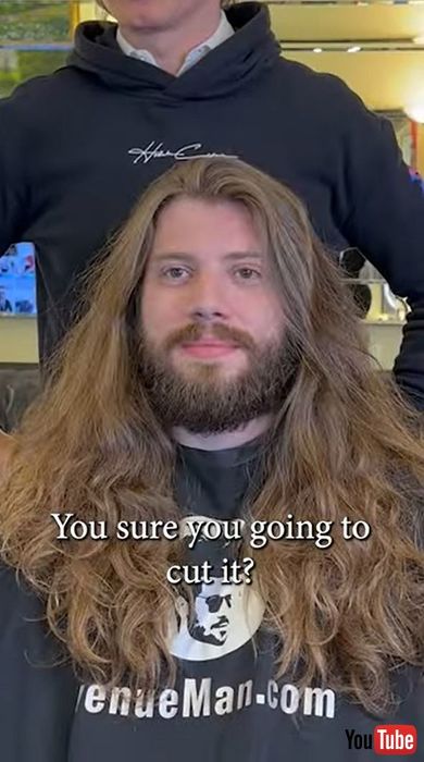 ロングヘアをカット！