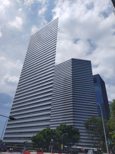 脳がバグるビル