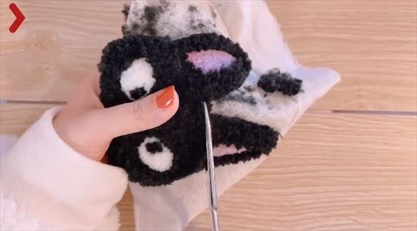 魔女の宅急便ジジのパンチニードル作品