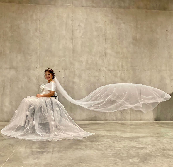 ウエデイングドレス　結婚　車いす　ハンディキャップ