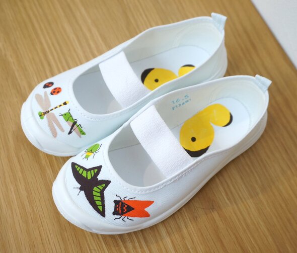 イラストがかわいい上履き06