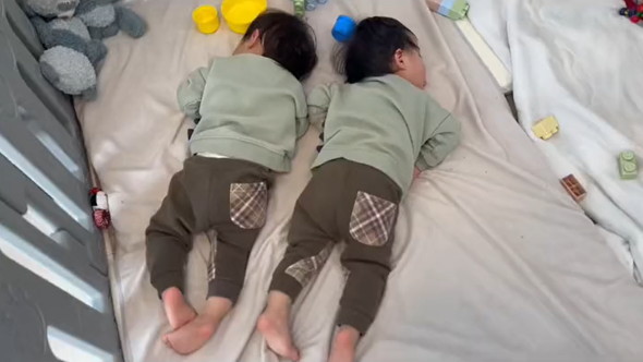 シンクロする双子