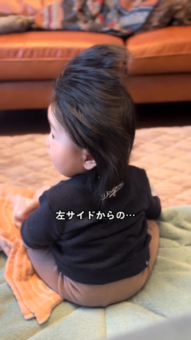 多毛赤ちゃんの寝癖