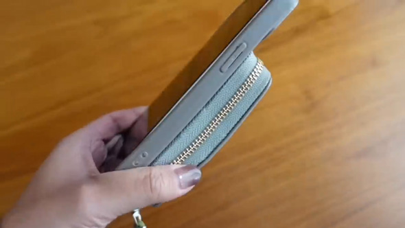 ダイソー スマホケース 変形