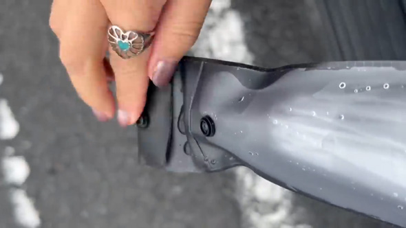 傘ホルダー 水はけ