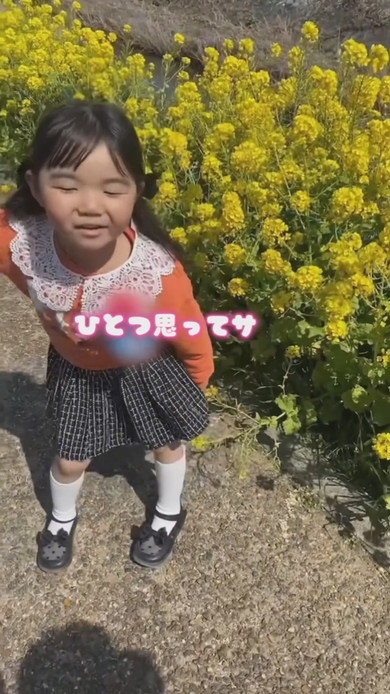 卒園式の感想を話す娘