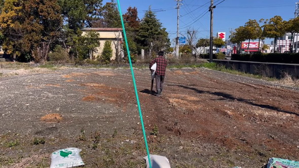 鶏ふんのまき方