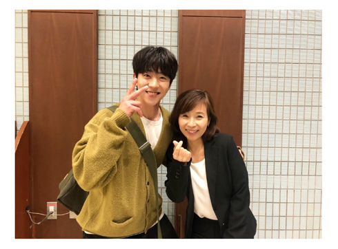 チェ・ジョンヒョプと通訳の洪明花