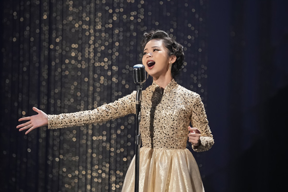 NHK連続テレビ小説「ブギウギ」最終回で東京ブギウギを歌う趣里