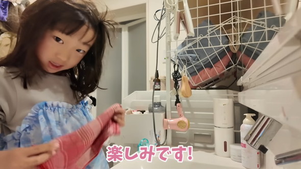 娘の保育園遠足のための夫妻がお弁当作り