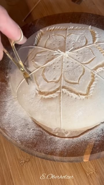 ブレッドアートの制作風景