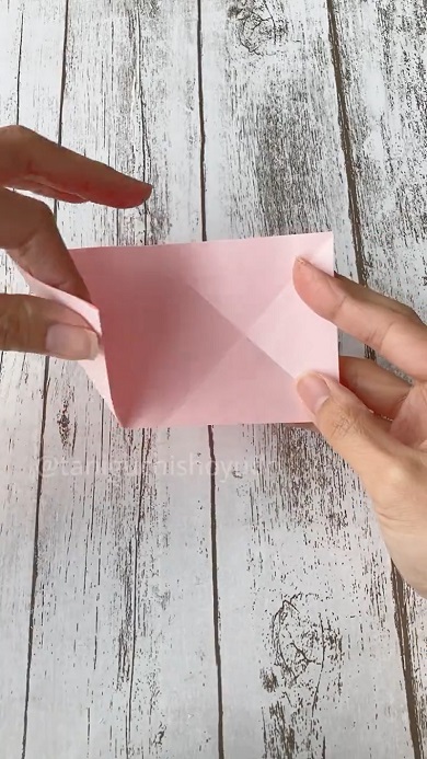 折り紙を使った「桜の500円玉入れ」の作り方