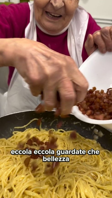 おばあちゃんが作るカルボナーラ