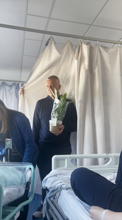 孫に初対面する両親の反応