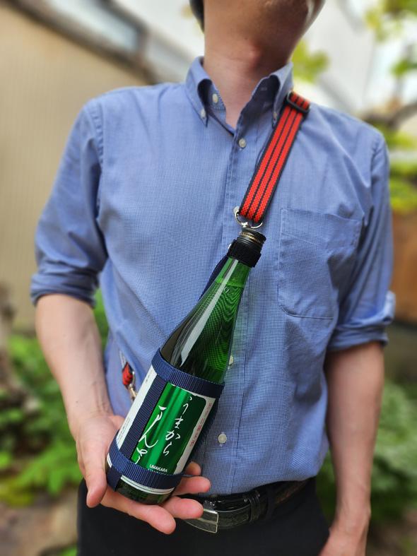 一升瓶ホルダー やたら 売れる 装備したい 四合瓶ホルダー