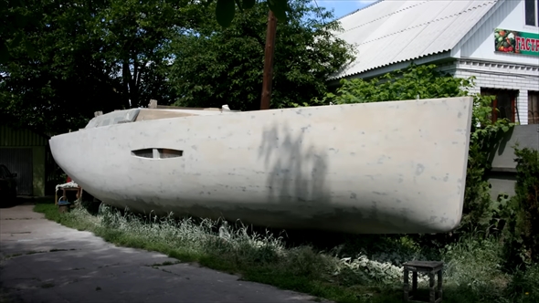 5年かけてヨットをDIYしたカップル