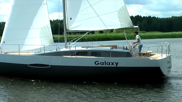 5年かけてヨットをDIYしたカップル