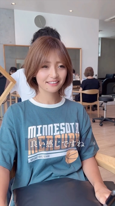 人生初のショートカットに挑戦した女性