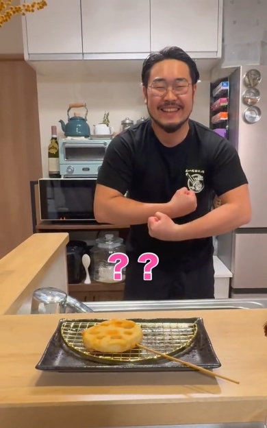 謎のマッスルポーズ