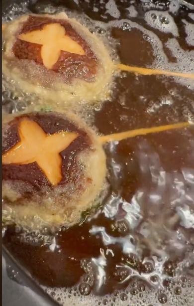 こんがり揚がったしいたけ