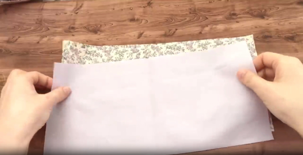 表と裏の2枚の布を用意しましょう