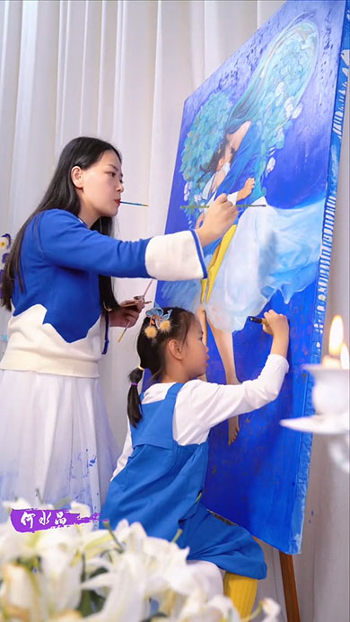 親子で描く絵画・一緒に絵を描くところ