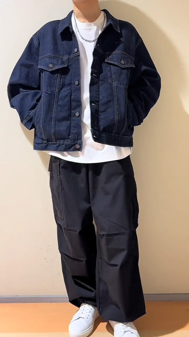 GU 公式 春コーデ カーゴパンツ 20代 30代 40代 着こなし メンズ