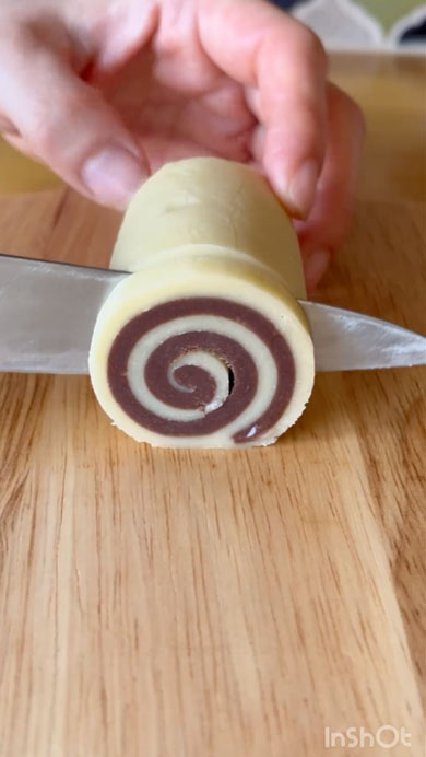 ジブリの手作りクッキー缶