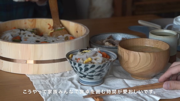 カフェ風にDIYした築60年のダイニングツアー