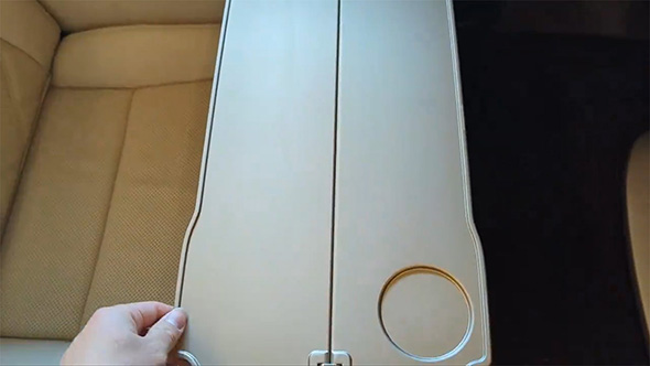 折りたたみを解除