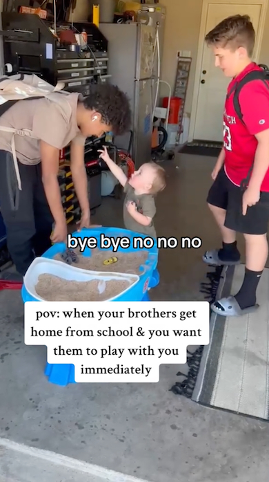 兄に抗議する弟