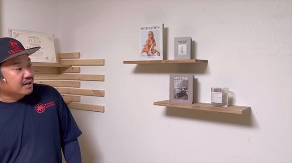 壁から生える棚のDIY