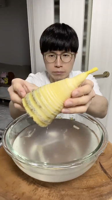 タケノコの刺身作り