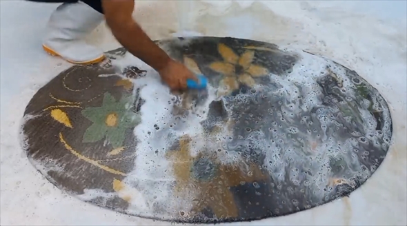 洗浄　カーペット　泥