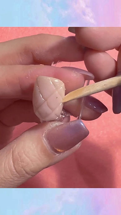 メロンパンネイル・溝を入れるところ