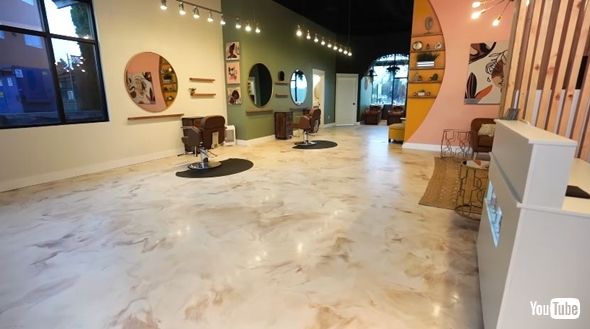 味気ない床が大変身