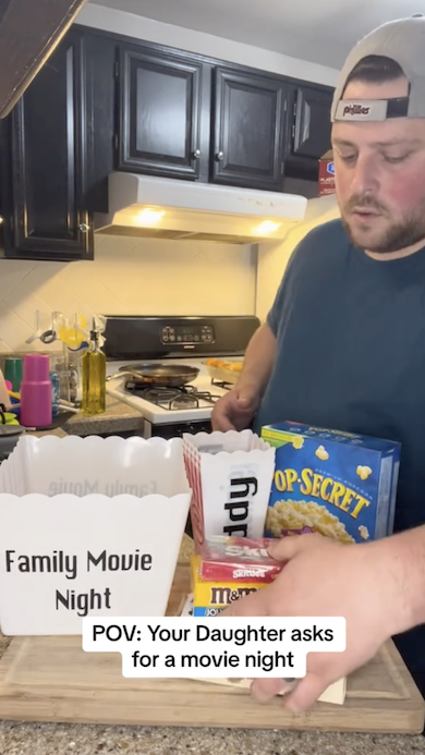 スナック容器を準備