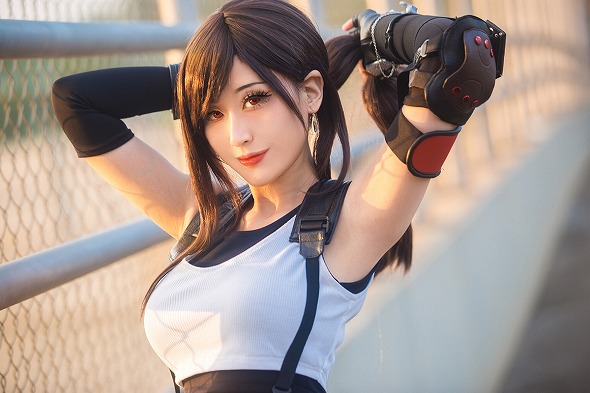 FF7リメイク」ティファに扮した海外コスプレイヤーが美しい 完