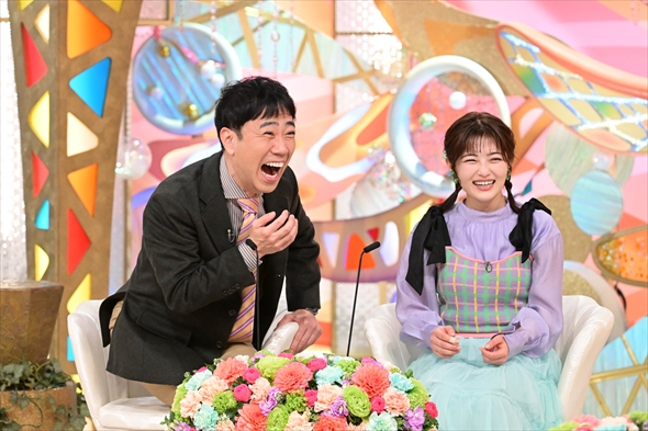 MCの藤井隆と井上咲楽