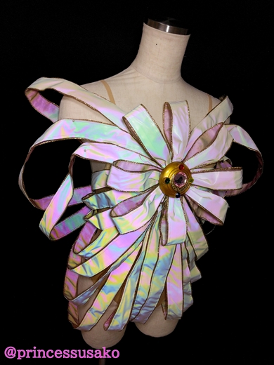 セーラームーンの変身リボンを再現した衣装