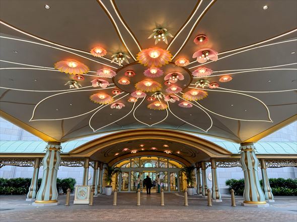 ファンタジースプリングスホテル エントランス