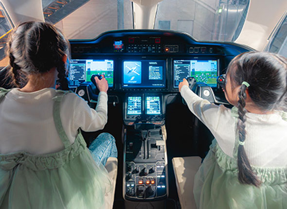 「GWスペシャル！ HondaJetコックピット体験 for キッズ」